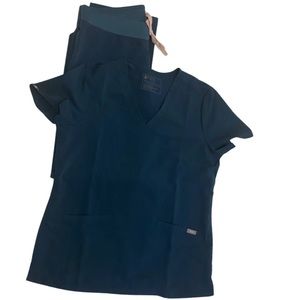 Figs Size Medium Tall Teal Scrub Set